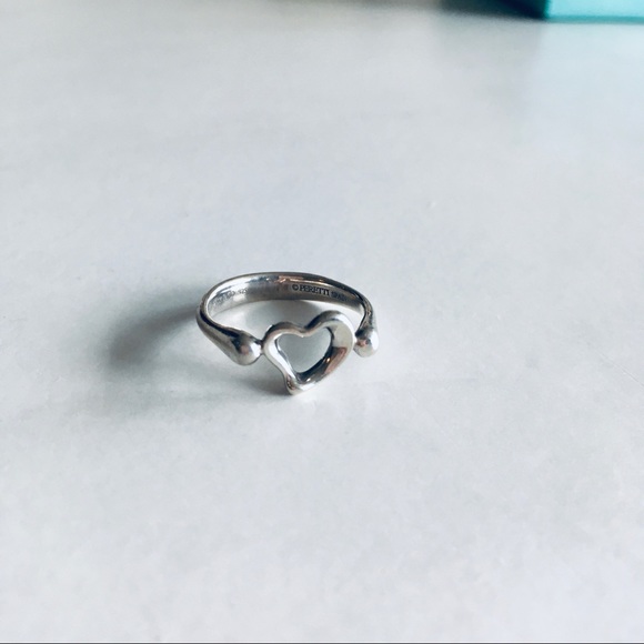 SOLD✔️3/4: Tiffany&Co Elsa Peretti Open Heart Ring - Picture 3 of 14